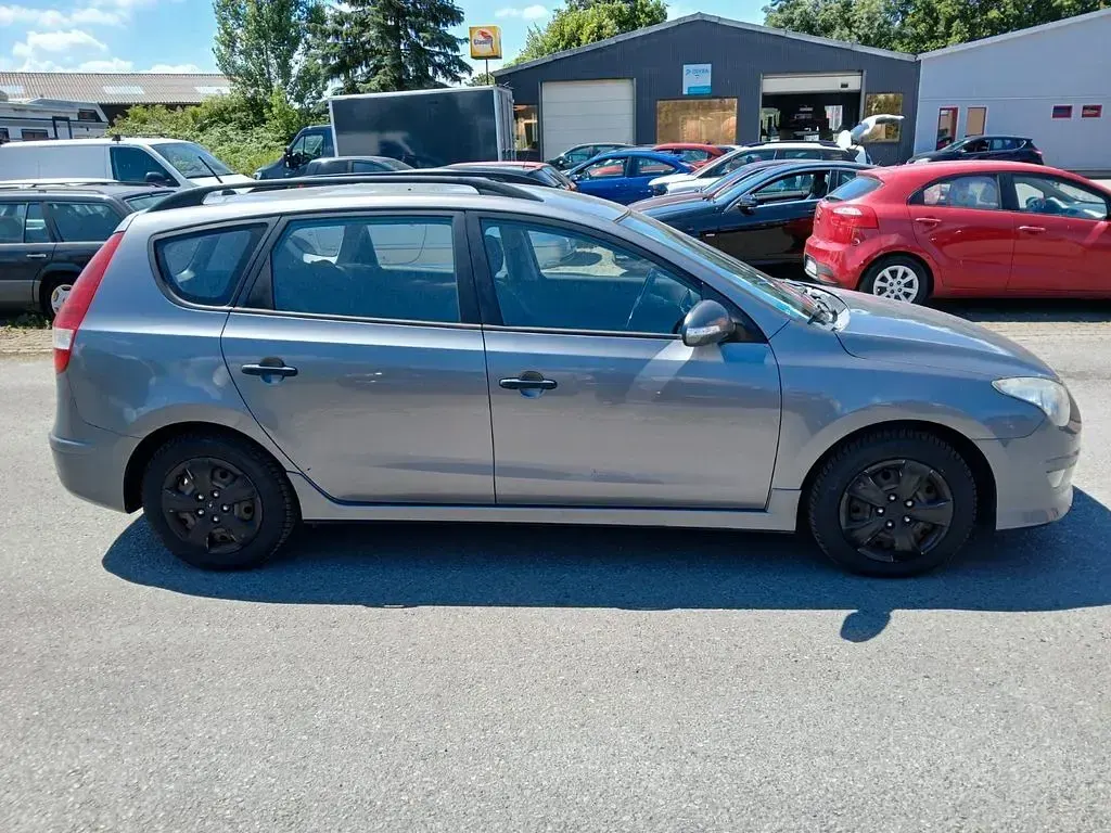 Gebraucht Hyundai i30 Classic 90 PS (66 kW) 2012 Kombi