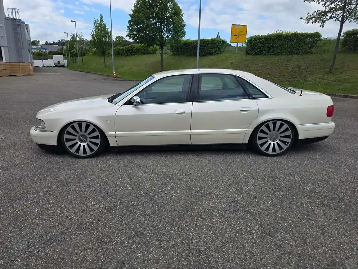 Occasion Audi A8 Comfort 260 ch (191 kW) 2001 Blanc Berline