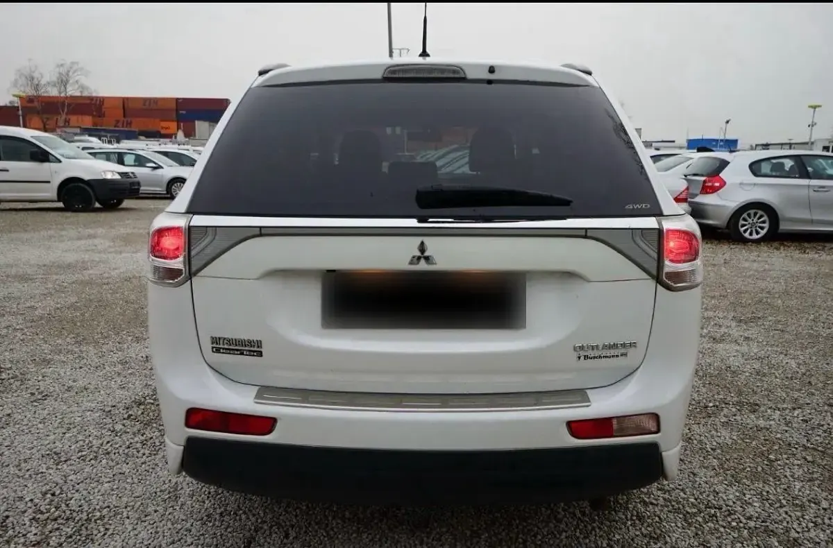 Gebraucht Mitsubishi Outlander Instyle 150 PS (110 kW) 2013 Weiß SUV