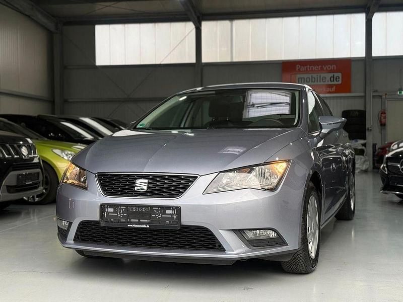 Second-hand Seat Leon Reference 86 CP (63 kW) 2016 Albastru Berlinǎ