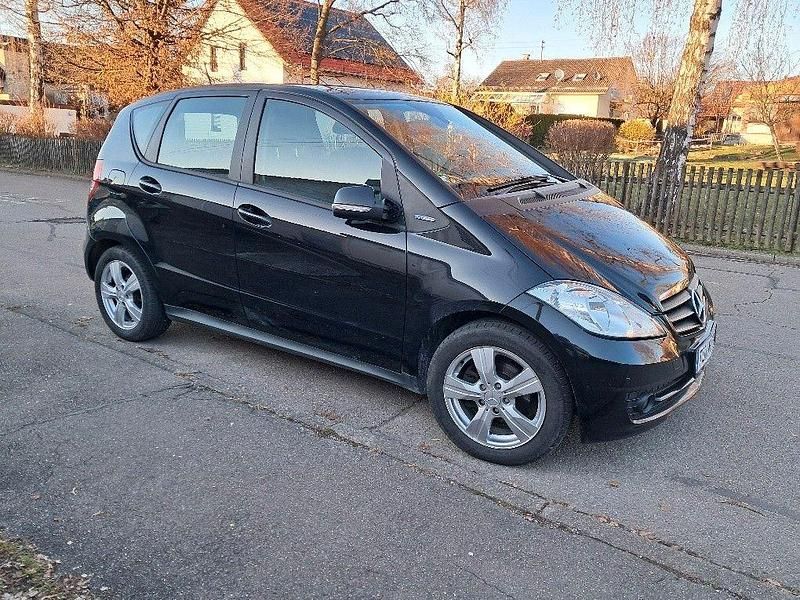 Gebraucht Mercedes A160 95 PS (69 kW) 2011 Schwarz Van / Kleinbus