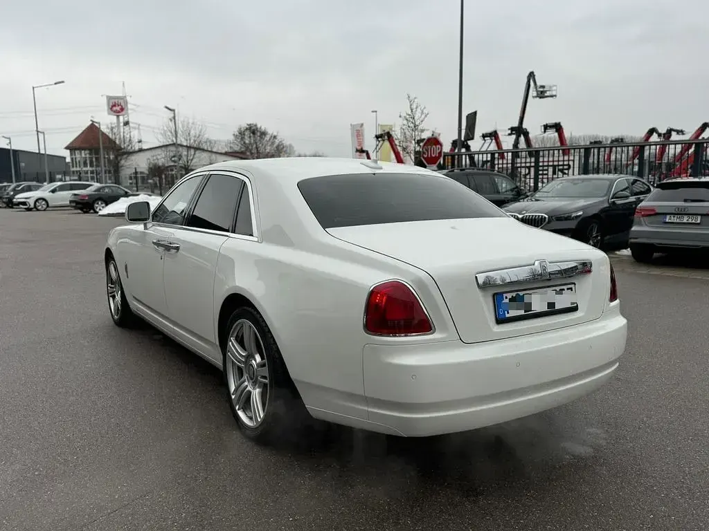 Gebraucht Rolls Royce Ghost 571 PS (419 kW) 2011 Weiß Limousine