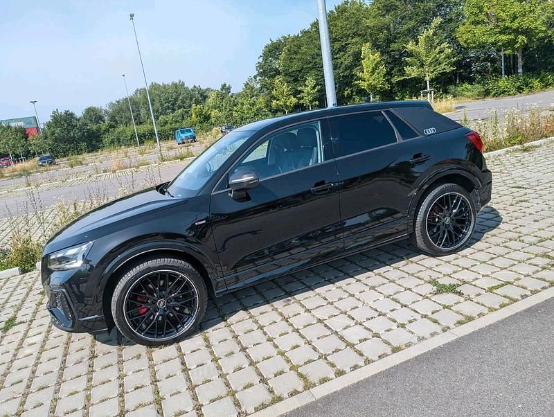 Gebraucht Audi Q2 S-Line 150 PS (110 kW) 2023 Schwarz SUV