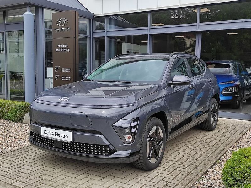Blau Gebraucht 2024 Hyundai Kona Advantage SUV | 32.980 € (Guter Preis) - Bild 1/4