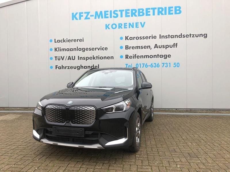 Gebraucht BMW iX1 150 kW (204 PS) 2025 Schwarz SUV
