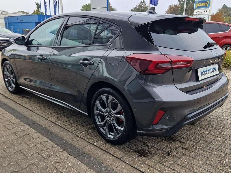 Neu Ford Focus ST-Line 125 PS (91 kW) 2025 Magneticgrau Kleinwagen