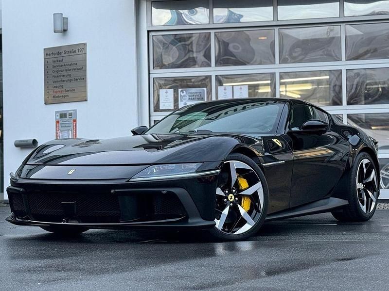Nero Neu 2025 Ferrari 12 Cilindri Coupé | 487.900 € - Bild 1/4