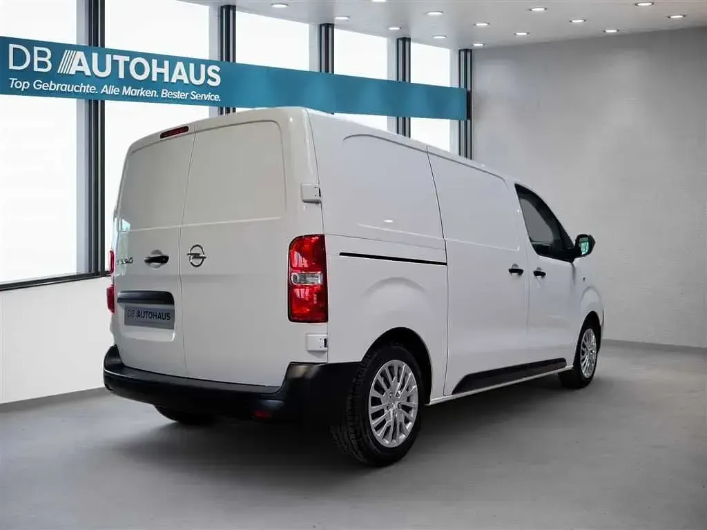 Usata Opel Vivaro Edition 120 CV (88 kW) 2021 Bianco Monovolume
