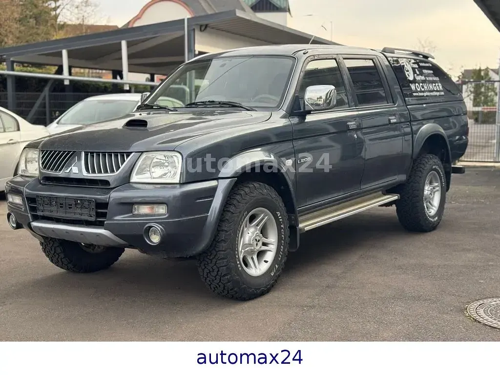 Gebraucht Mitsubishi L200 Intense 116 PS (85 kW) 2005 Grau Pickup