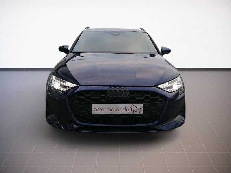 Gebraucht Audi A3 Advanced Plus 177 PS (130 kW) 2025 Navarrablau metallic Limousine