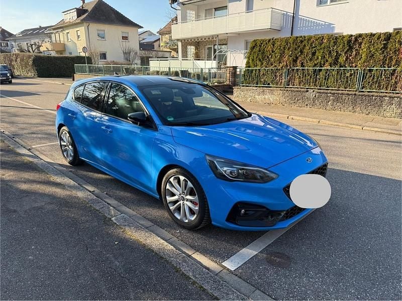 Gebraucht Ford Focus ST 280 PS (205 kW) 2022 Blau Limousine