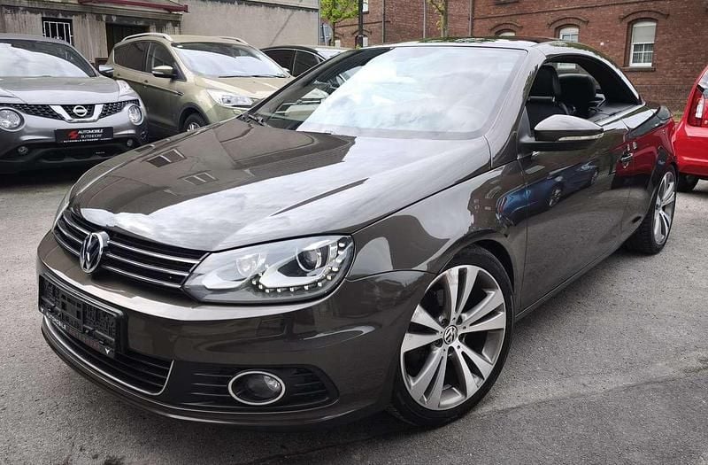 Second-hand VW Eos Basis 122 CP (89 kW) 2011 Maro Cabrio
