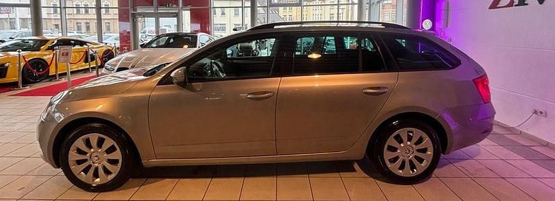 Gebraucht Skoda Octavia Ambition 116 PS (85 kW) 2017 Beige Kombi