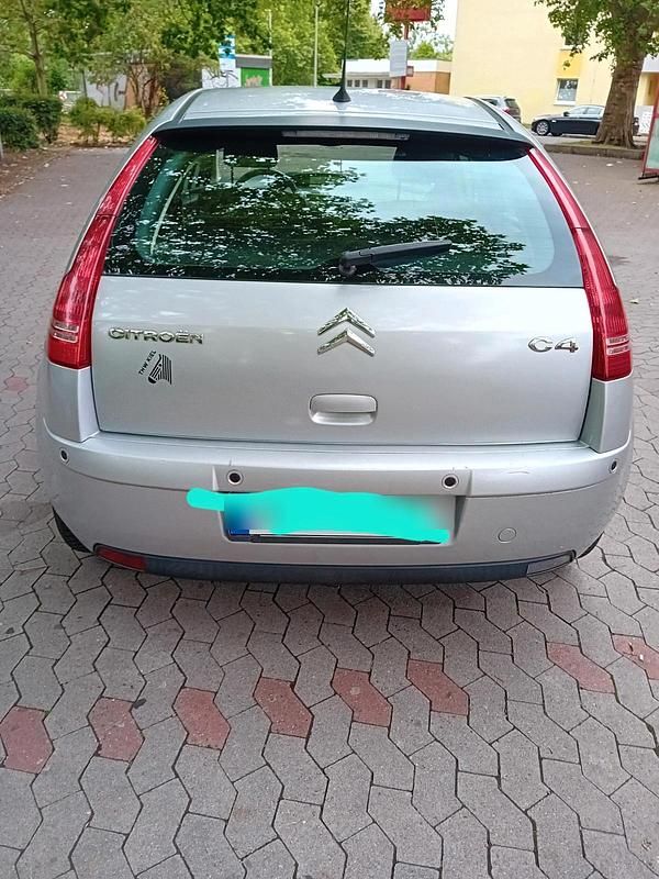 Grau Gebraucht 2005 Citroën C4 VTR Sport Coupé | 1.750 € (Fairer Preis) - Bild 1/4