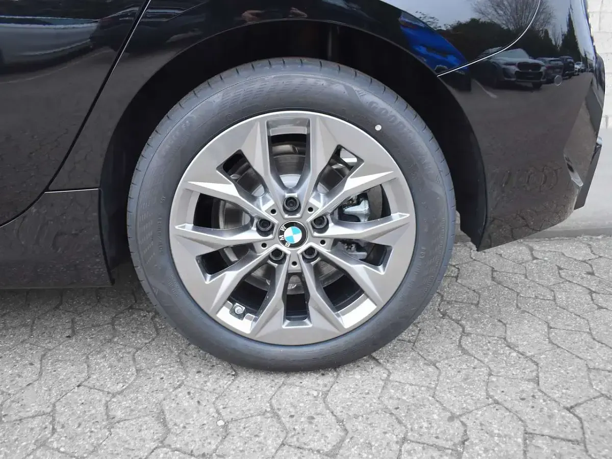 Gebraucht BMW 120 170 PS (125 kW) 2025 Schwarz Kleinwagen