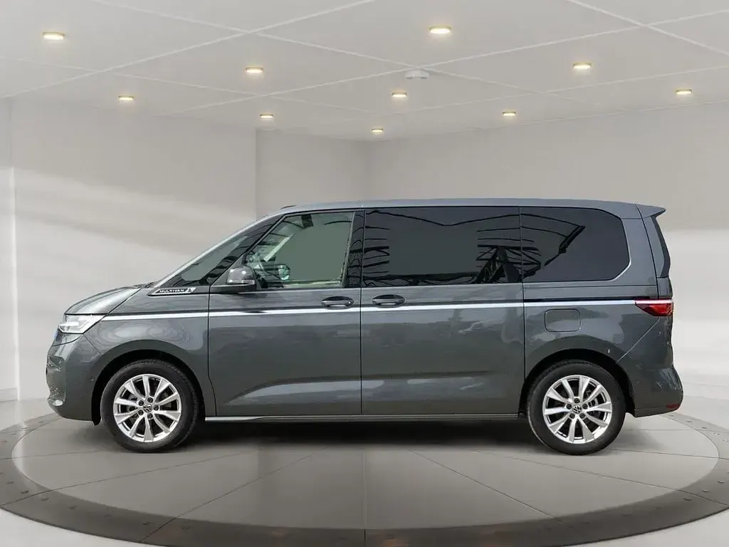 Gebraucht VW T7 Style 150 PS (110 kW) 2025 Grau Van
