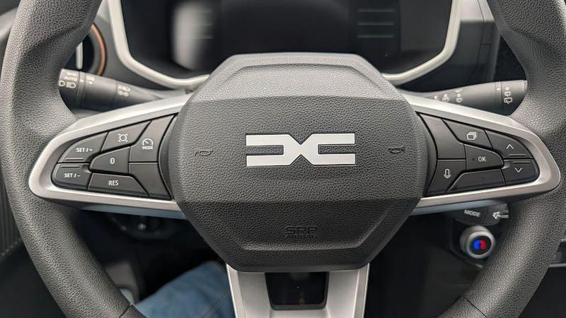 Gebraucht Dacia Spring Extreme 47 kW (65 PS) 2025 Grün Kleinwagen