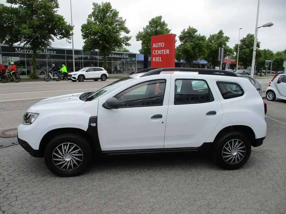 Gebraucht Dacia Duster Acces 114 PS (83 kW) 2019 Weiß SUV