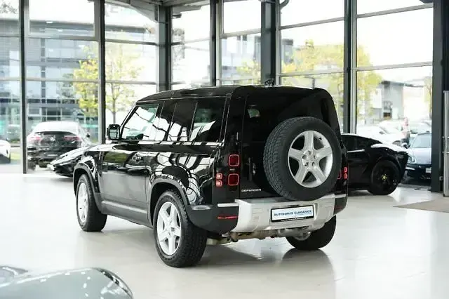 Gebraucht Land Rover Defender SE 200 PS (147 kW) 2022 Santorini black SUV