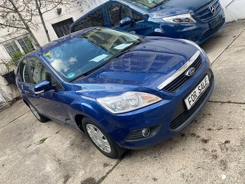 Blau Gebraucht 2009 Ford Focus Style Limousine | 2.666 € (Guter Preis) - Bild 1/4