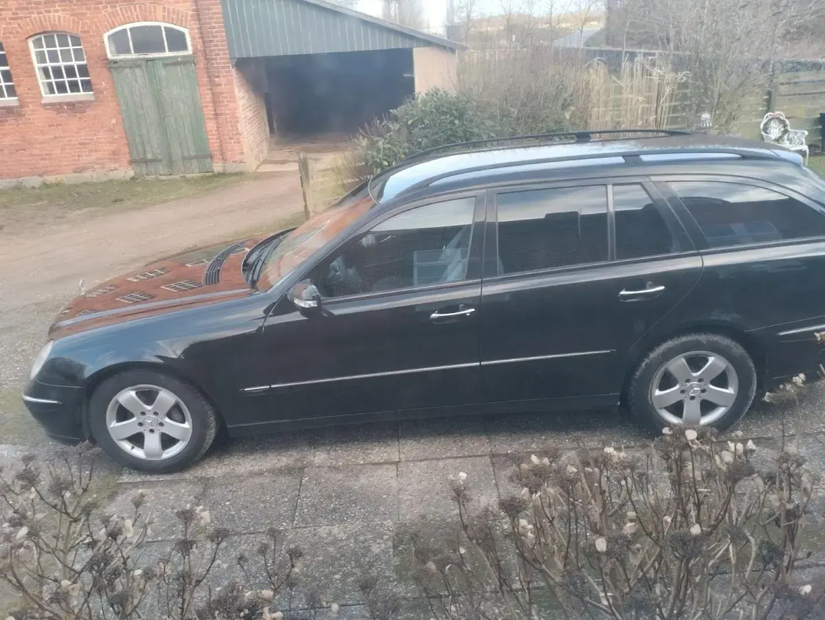 Gebraucht Mercedes 280 177 PS (130 kW) 2004 Schwarz Limousine