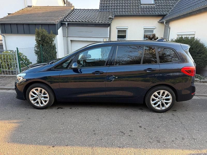 Gebraucht BMW 218 Advantage 150 PS (110 kW) 2020 Blau Kombi