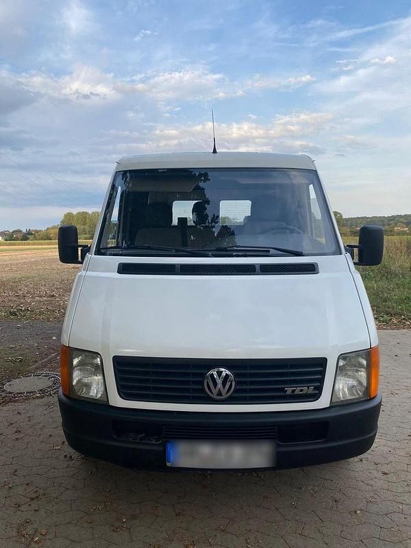 Weiß Gebraucht 2002 VW LT Van / Kleinbus | 4.999 € - Bild 1/4