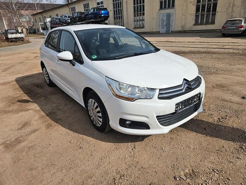 Gebraucht Citroën C4 Live 110 PS (80 kW) 2017 Weiß Limousine