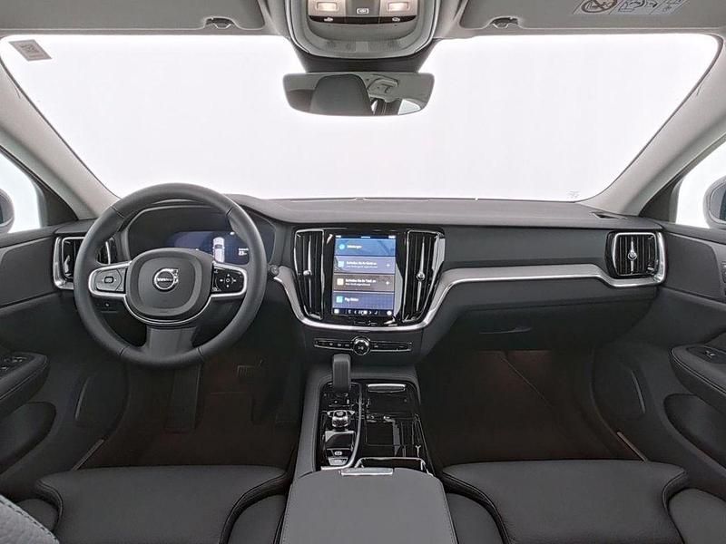 Gebraucht Volvo V60 Plus 456 PS (335 kW) 2025 Denim blue / metallic Kombi