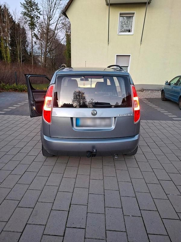 Gebraucht Skoda Roomster 2009 Van / Kleinbus