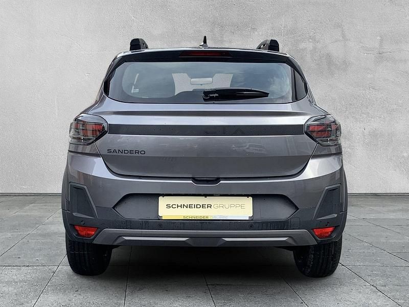 Neu Dacia Sandero Expression 110 PS (80 kW) 2026 Grau Kleinwagen