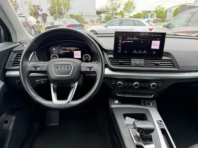 Używany Audi Q5 Basis 204 KM (150 kW) 2022 Biały SUV
