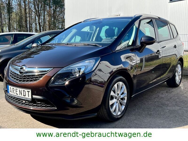 Braun Gebraucht 2015 Opel Zafira Tourer Style Van / Kleinbus | 11.490 € (Teuer) - Bild 1/4