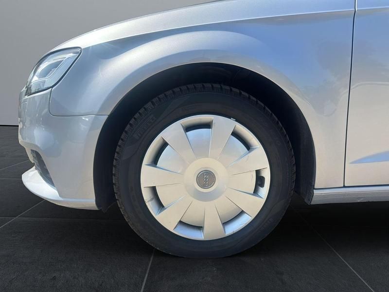 Gebraucht Audi A3 Basis 150 PS (110 kW) 2020 Florettsilber metallic Limousine