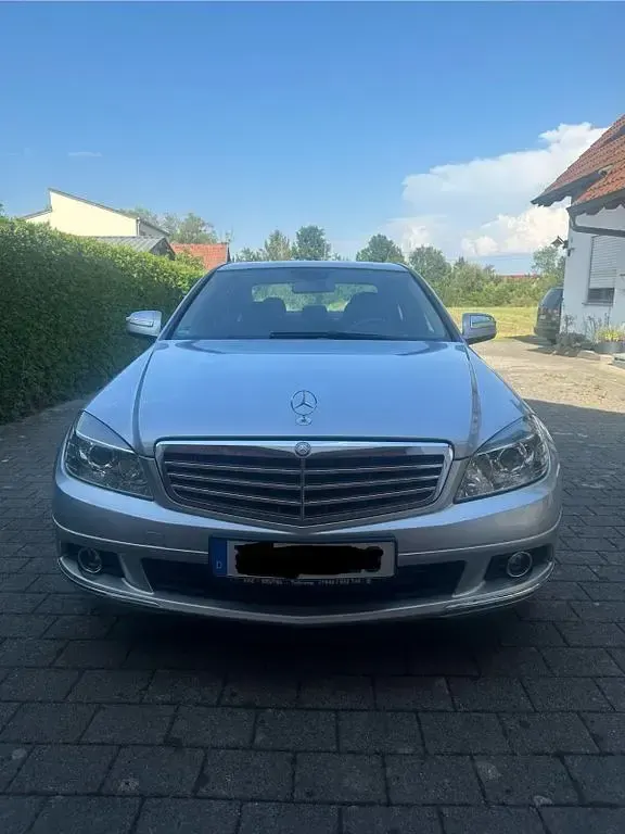 Gebraucht Mercedes C200 Elegance 184 PS (135 kW) 2009 Silber Limousine