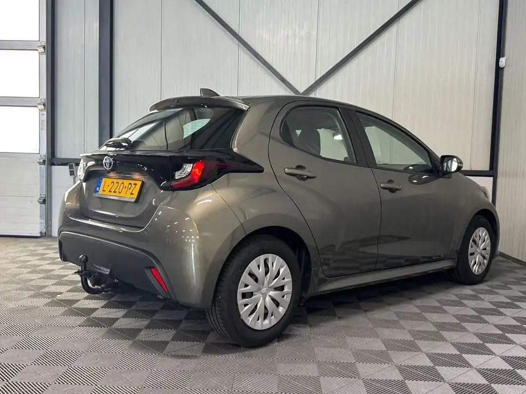 Gebraucht Toyota Yaris Active 125 PS (91 kW) 2021 Grün Kleinwagen