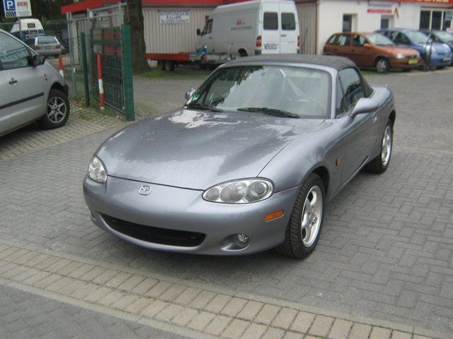 Gebraucht Mazda MX5 110 PS (80 kW) 2002 Grau metallic Cabrio
