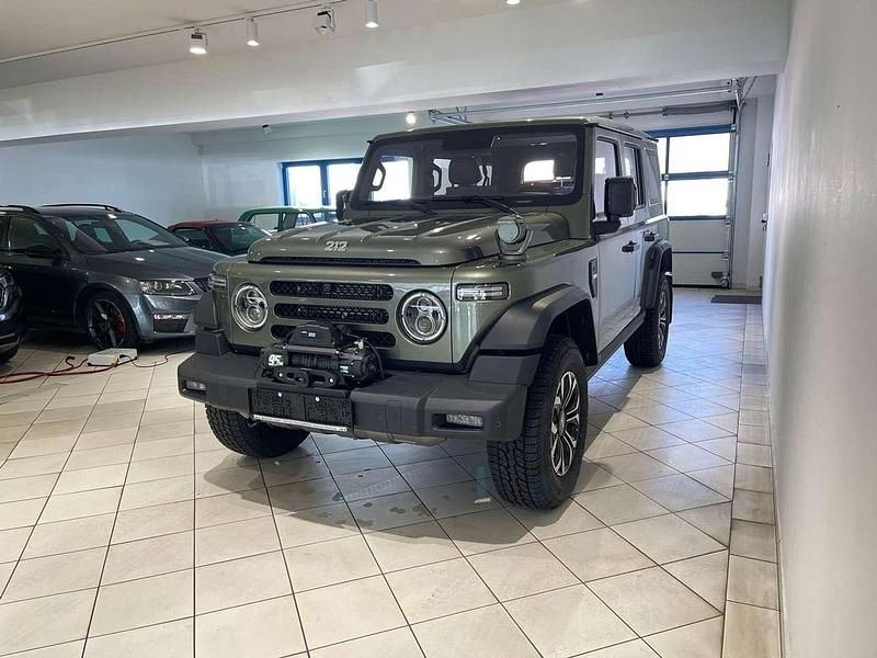 Neu BAW 212 166 PS (122 kW) 2026 Grün SUV