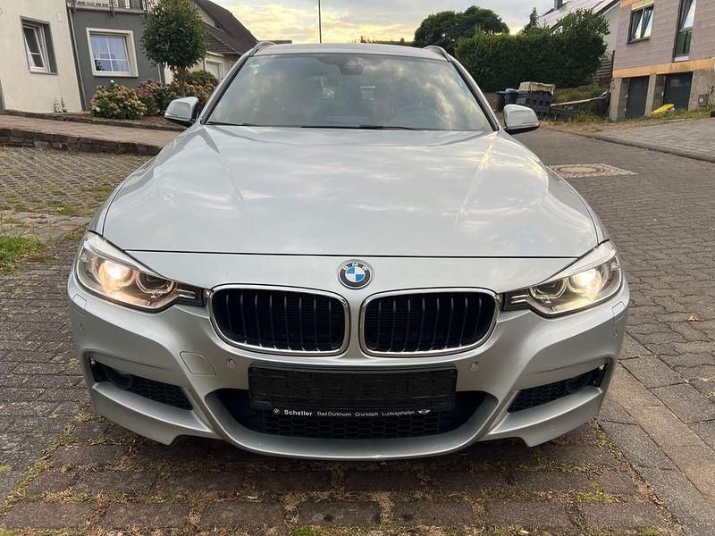 Gebraucht BMW 330 M Sport 258 PS (189 kW) 2012 Silber Kombi