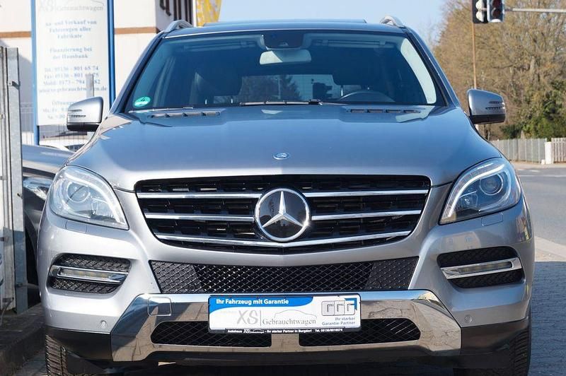 Gebraucht Mercedes ML350 Sport 258 PS (189 kW) 2013 Silber SUV