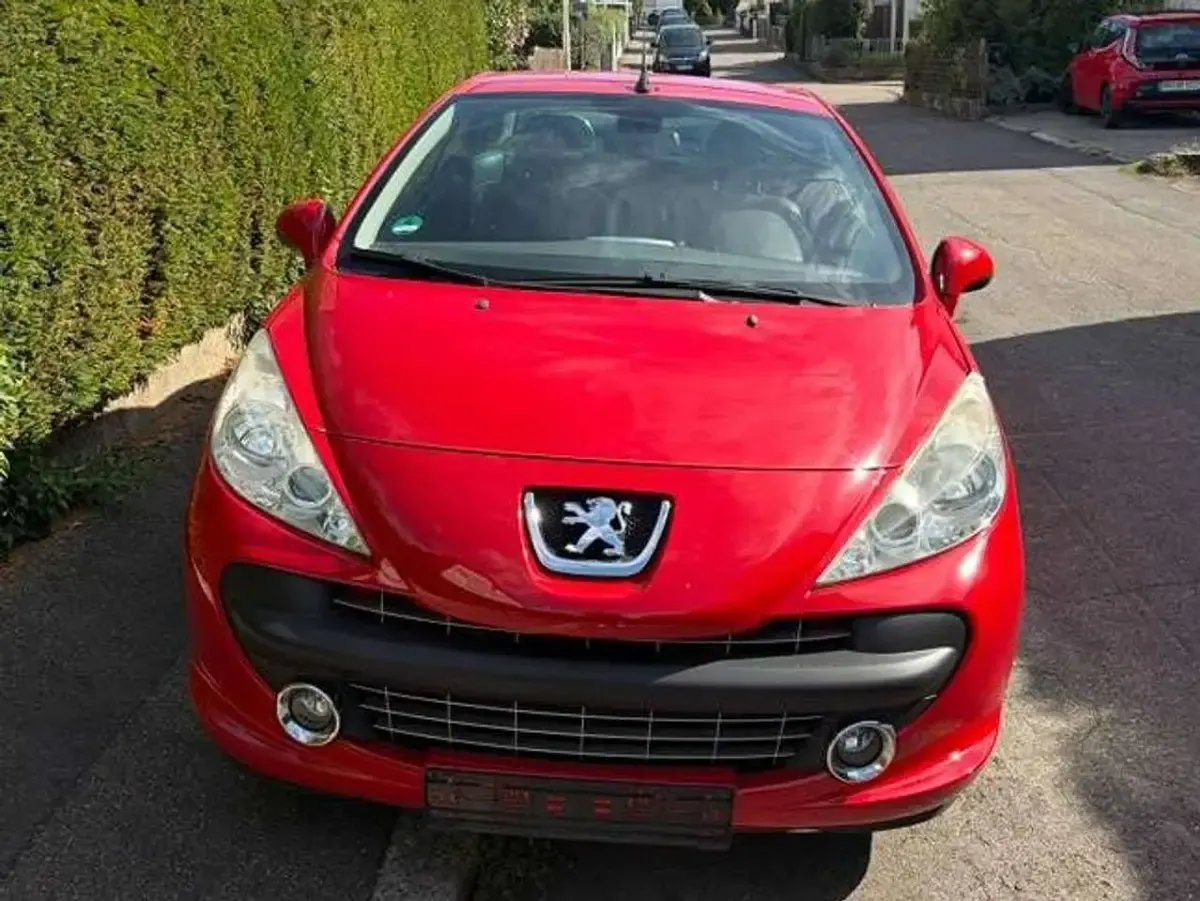 Gebraucht Peugeot 207 CC Sport 120 PS (88 kW) 2008 Rot Cabrio