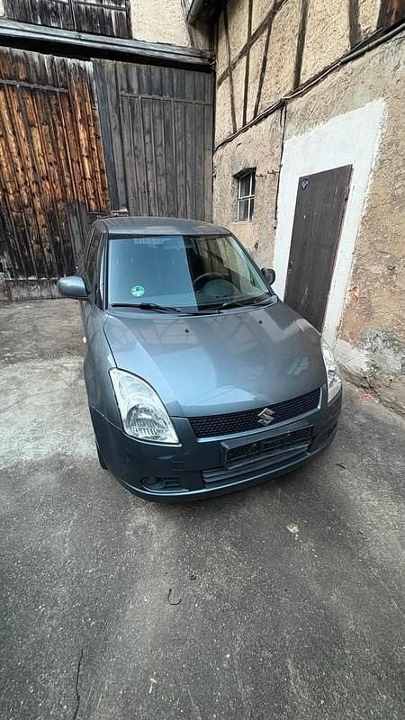 Gebraucht Suzuki Swift 100 PS (73 kW) 2006 Grau Kleinwagen