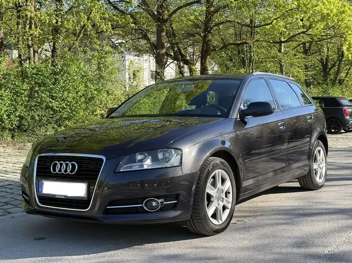 Usata Audi A3 125 CV (91 kW) 2012 Marrone Utilitaria