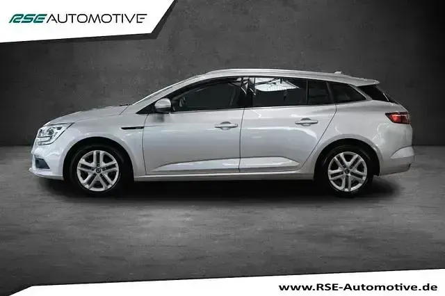 Gebraucht Renault Mégane IV Business 116 PS (85 kW) 2020 Silber Limousine