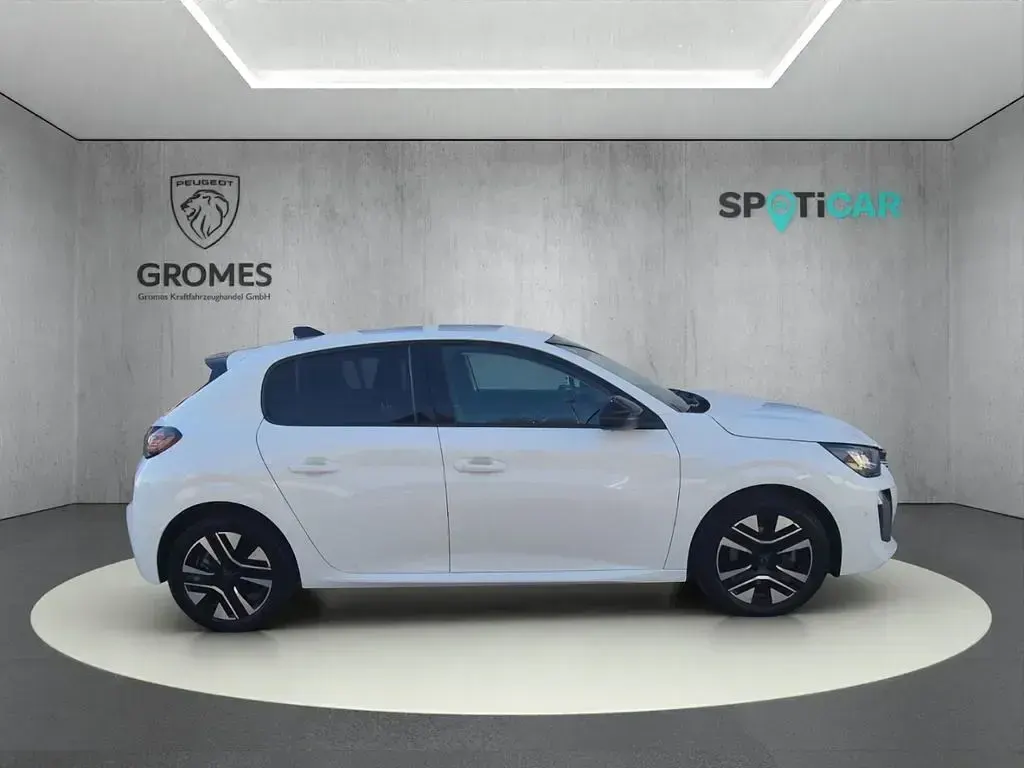 Gebraucht Peugeot 208 Allure 101 PS (74 kW) 2024 Schneeweiss Kleinwagen
