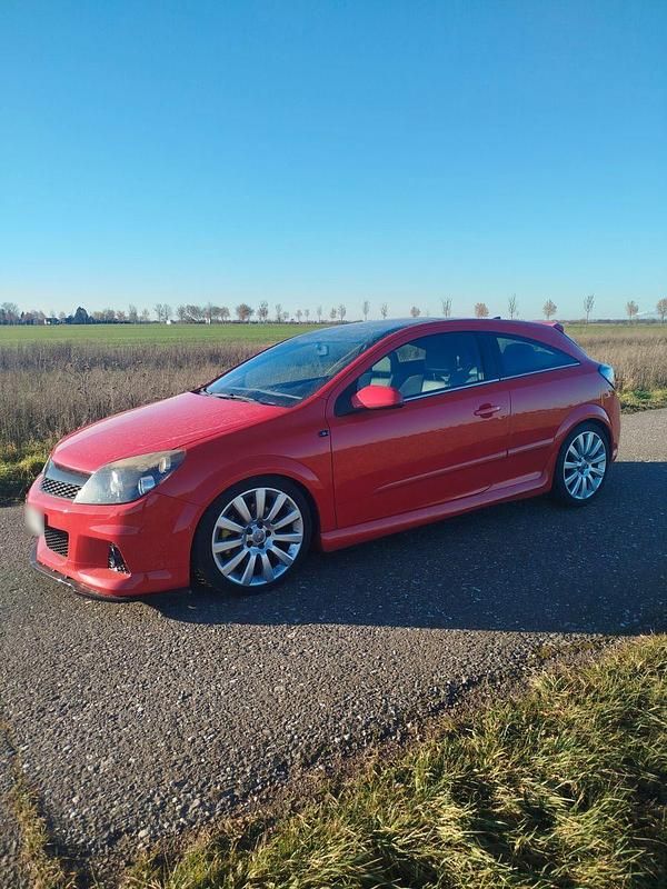 Gebraucht Opel Astra GTC OPC 200 PS (147 kW) 2007 Rot Coupé