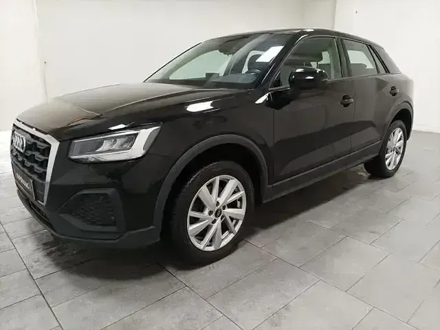 Second-hand Audi Q2 Basis 190 CP (139 kW) 2022 Negru SUV