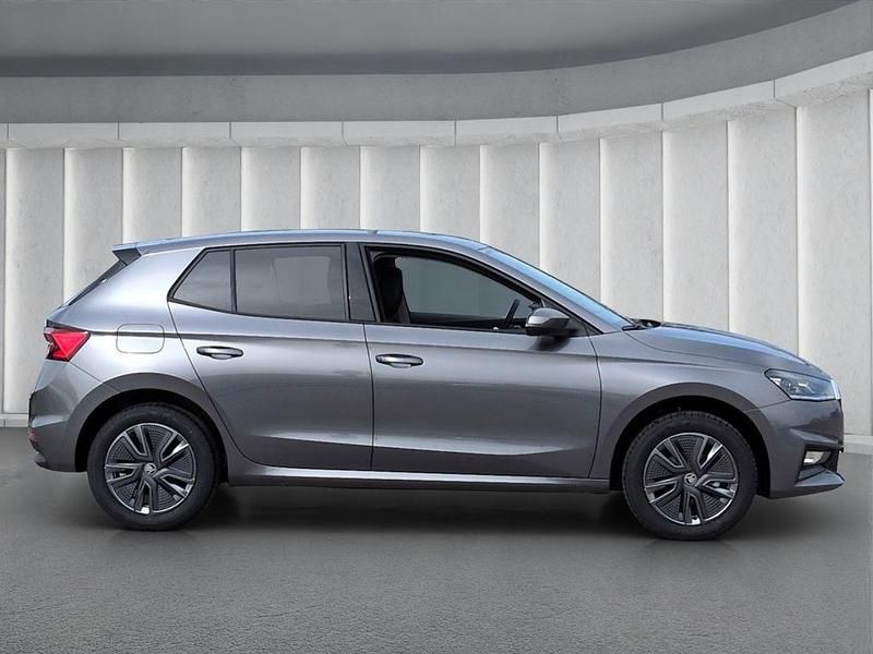 Neu Skoda Fabia 95 PS (69 kW) 2026 Grau Kleinwagen