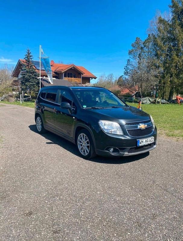 Schwarz Gebraucht 2013 Chevrolet Orlando Van / Kleinbus | 6.299 € (Guter Preis) - Bild 1/3