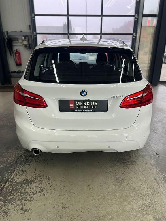 Gebraucht BMW 216 Active Tourer Advantage 109 PS (80 kW) 2019 Weiß Van / Kleinbus